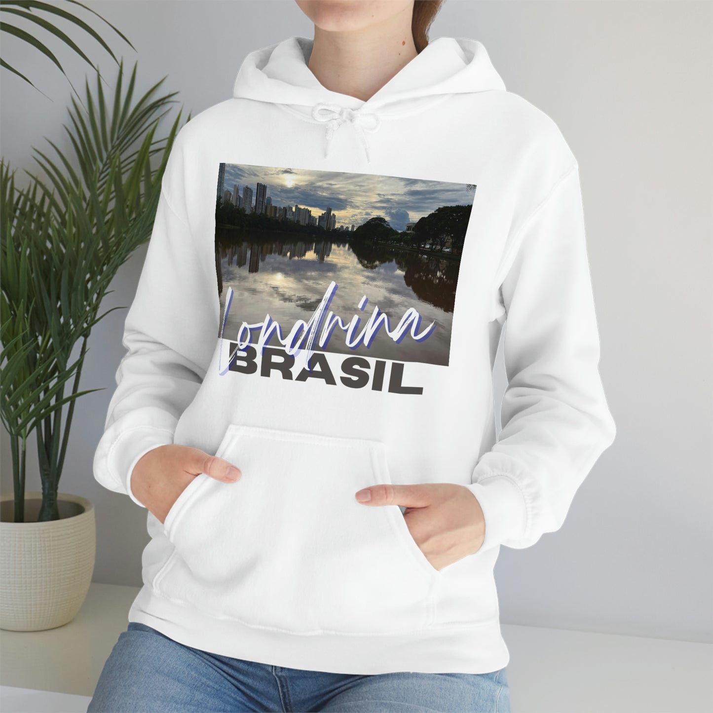 LONDRINA BRASIL Unisex Heavy Blend™ Hooded Sweatshirt